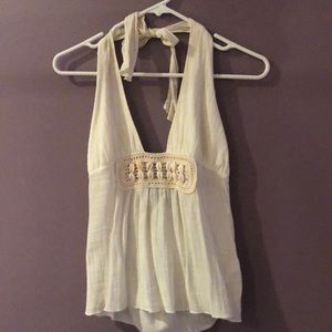 Beach-ready linen halter